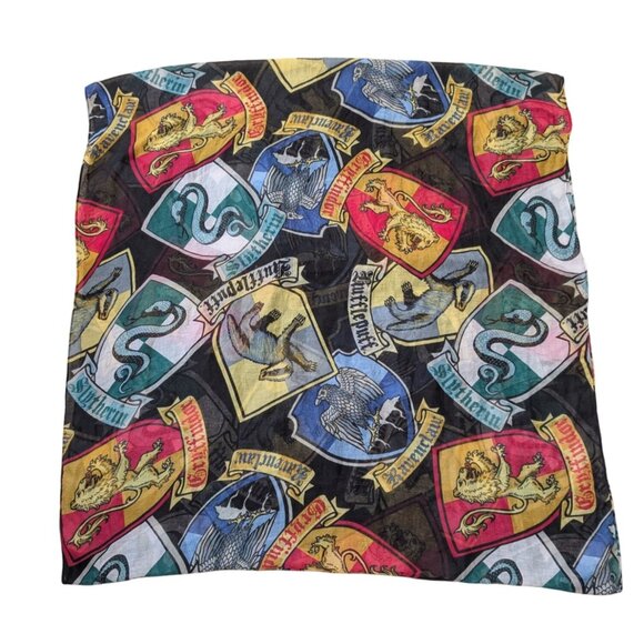 Warner Bros Harry Potter Houses Infinity Scarf Black Crest Print Lightweight - Picture 1 of 9